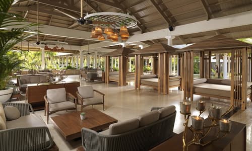 Melia Caribe Beach Resort - All Inclusive, Lobby sitting area