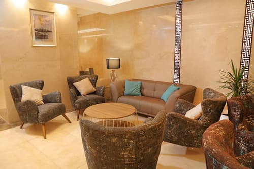 Lacosta Hotel, Lobby lounge