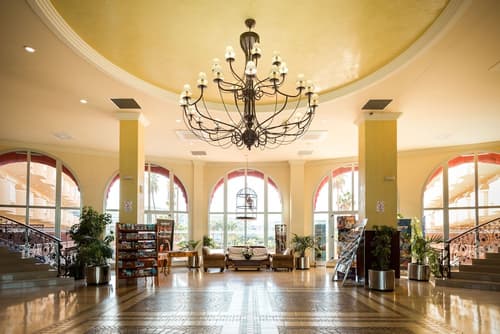 Ohtels La Hacienda, Reception