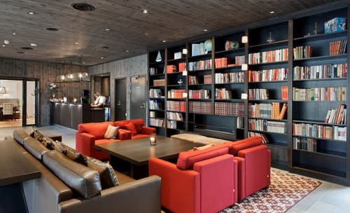 Vollan Gjestestue, Lobby sitting area