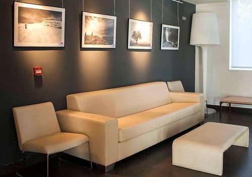 Hotel Cadosa, Lobby sitting area