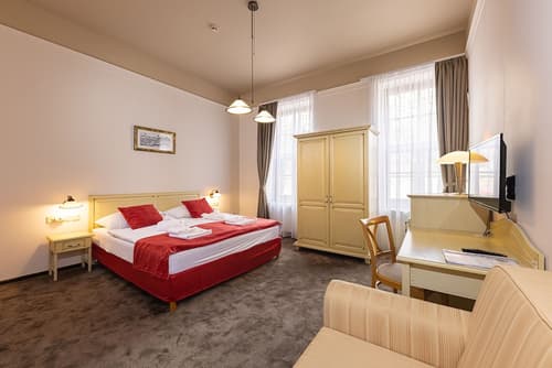 Bazilika alatt Panzió, 