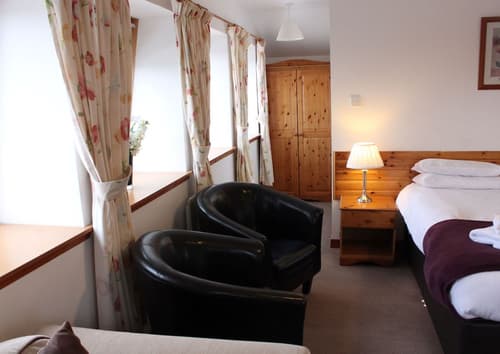 Smithton Hotel, Room