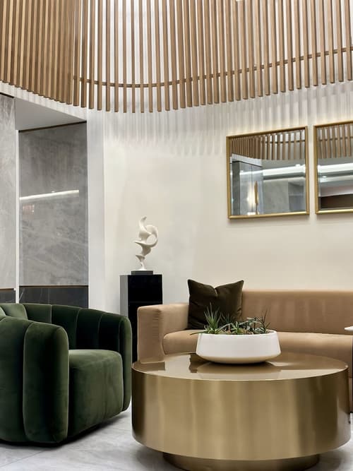 Concorde Hotel New York, Reception