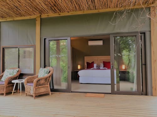 Kingfisher Creek Safari Lodge, Room