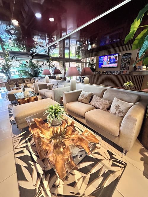 Hôtel La Pinède, Reception