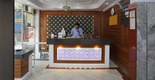 Hotel Pallvi Palace, 