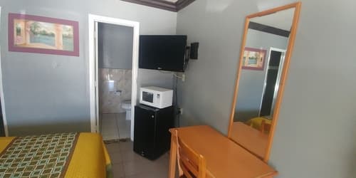 Travel Eagle Inn Motel, Room