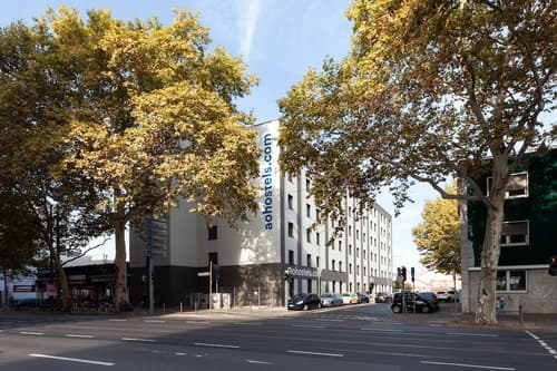 a&o Frankfurt Ostend, Front of property