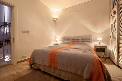 The Snop House, Room