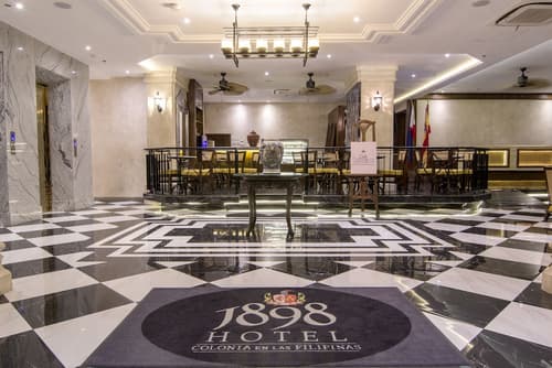 1898 Hotel Colonia En Las Filipinas, Interior entrance