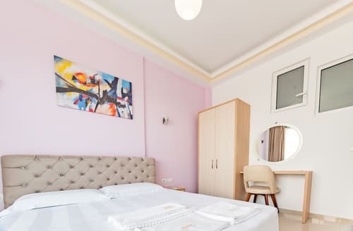 The City Gate Hotel, 