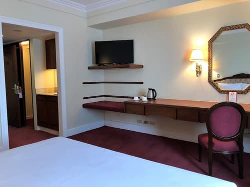 Manila Prince Hotel, Room