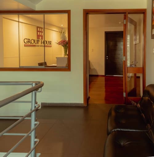 Group House Apart Hotel, Reception