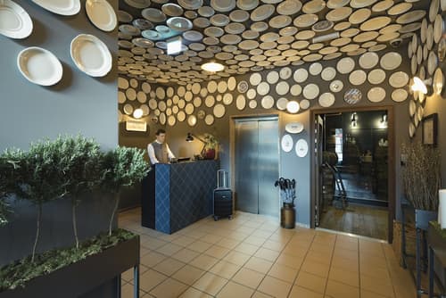 Marias Platzl, Lobby