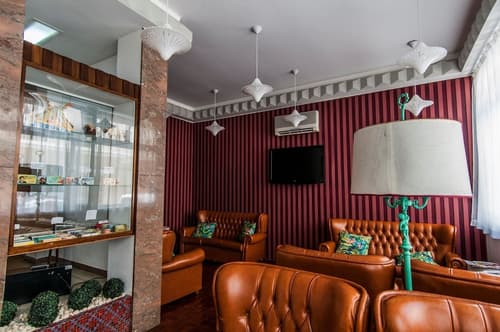 Next Inn, Lobby lounge