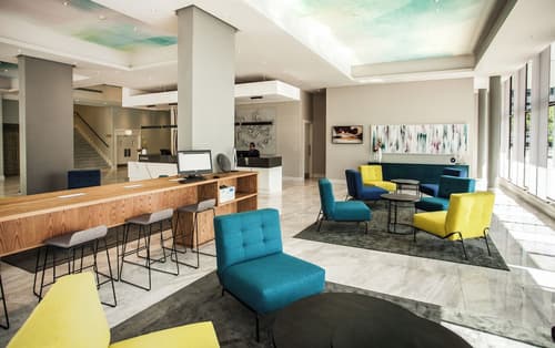 Stayeasy Cape Town City Bowl, Lobby sitting area