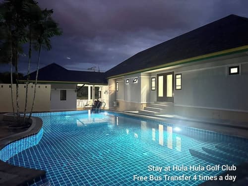 The Pineapple Hotel, Room