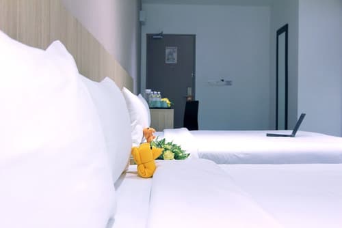 Pacific Express Hotel Chinatown, Room