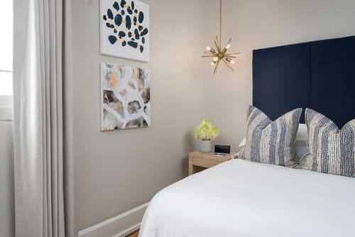 The Stricklin Hotel, Room