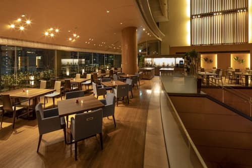 Marunouchi Hotel, Restaurant