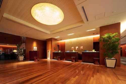 Marunouchi Hotel, Reception