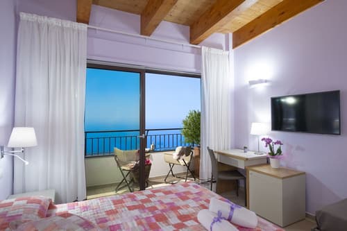 Villa Paradise Resort, Room