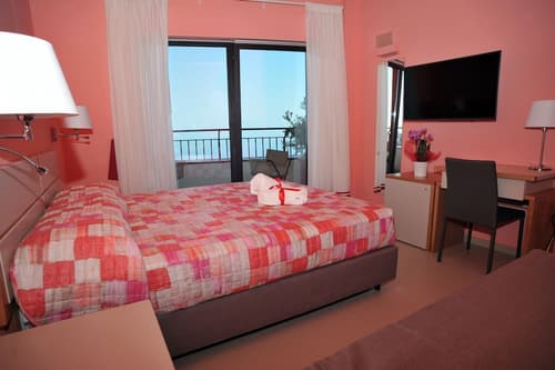 Villa Paradise Resort, Room