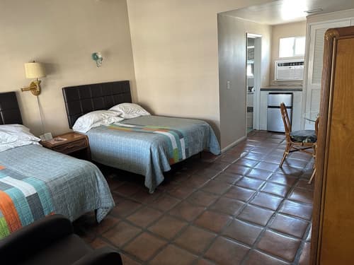 Sea Shore Motel, Room