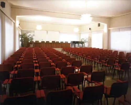 Garden Hotel, Meeting facility