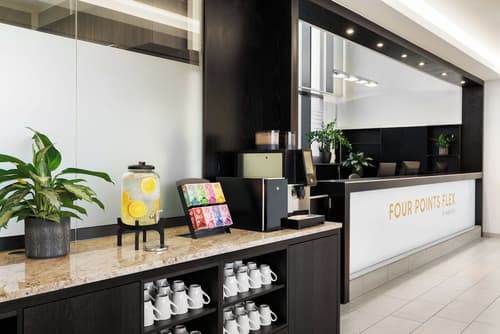 Four Points Flex by Sheraton Salzburg Messe, Lobby