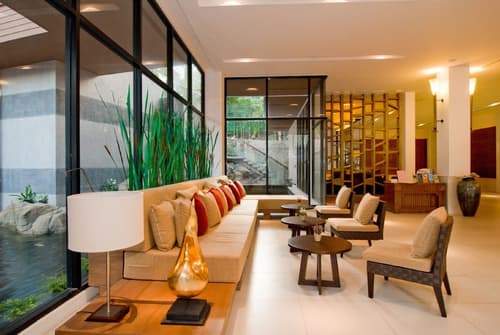 Peach Blossom Resort, Lobby sitting area