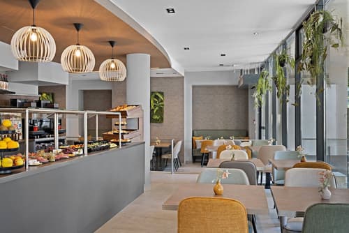 Leonardo Hotel Salzburg City Center, Breakfast area