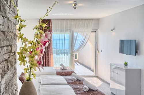 Stipe Residence, Room