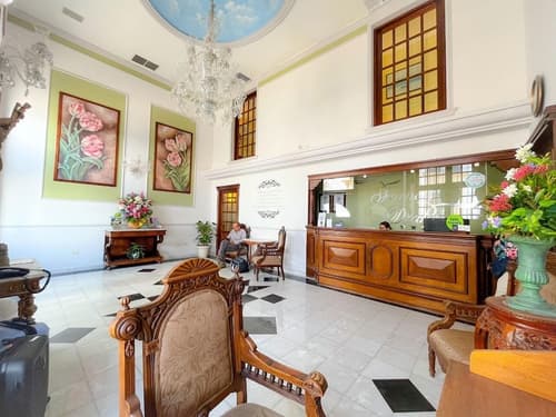 Hotel Francis Drake, Reception