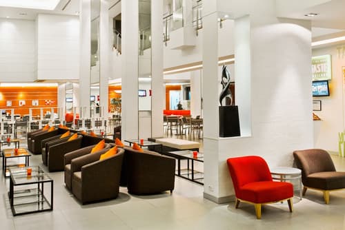 ibis Pattaya, Lobby sitting area