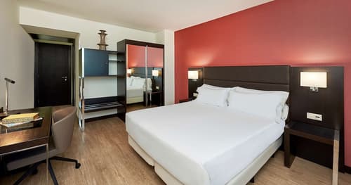 NH Coimbra Dona Inês, Room