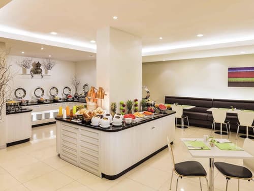 ibis Bangkok Sathorn, Restaurant