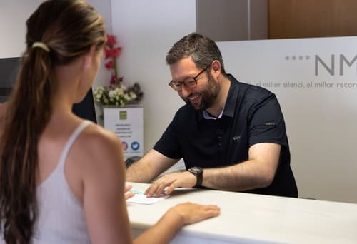 Hotel NM Suites by Escampa Hotels, Reception