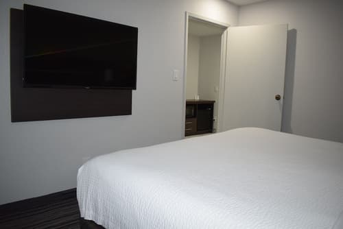 Days Inn by Wyndham Kingston, Room