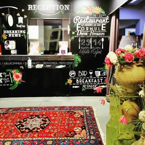 Sud Hotel, Reception