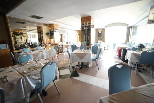 Coral Hotel, Restaurant