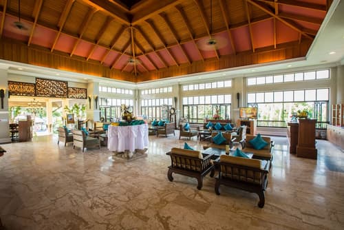 The Fair House Beach Resort & Hotel, Lobby lounge