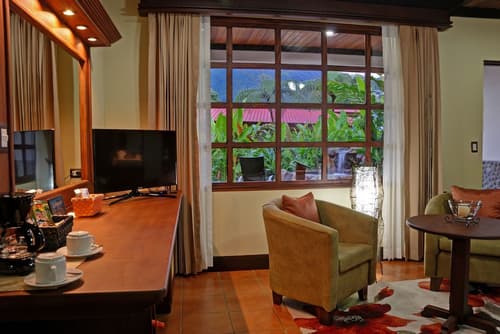 Volcano Lodge Hotel & Thermal Experience, Room