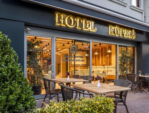 Hotel Kupeli, Primary image