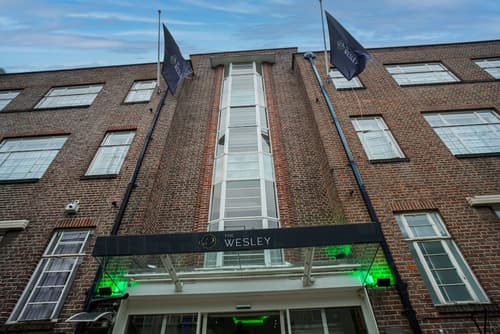 The Wesley Euston, Property entrance
