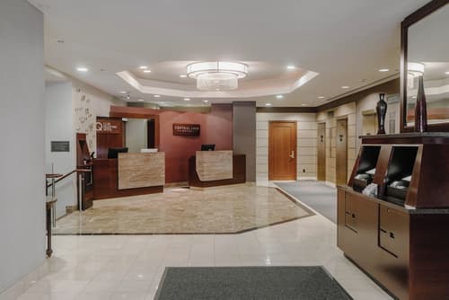 Central Loop Hotel, Reception