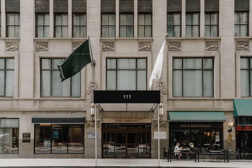 Central Loop Hotel, Nightclub