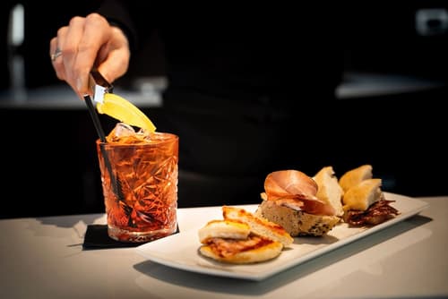 Hotel Maranello Village, Lobby lounge