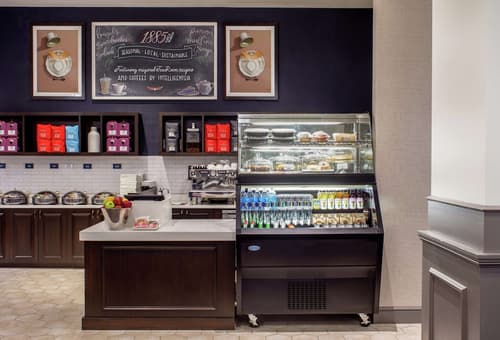 Hilton Richmond Downtown, Coffee shop